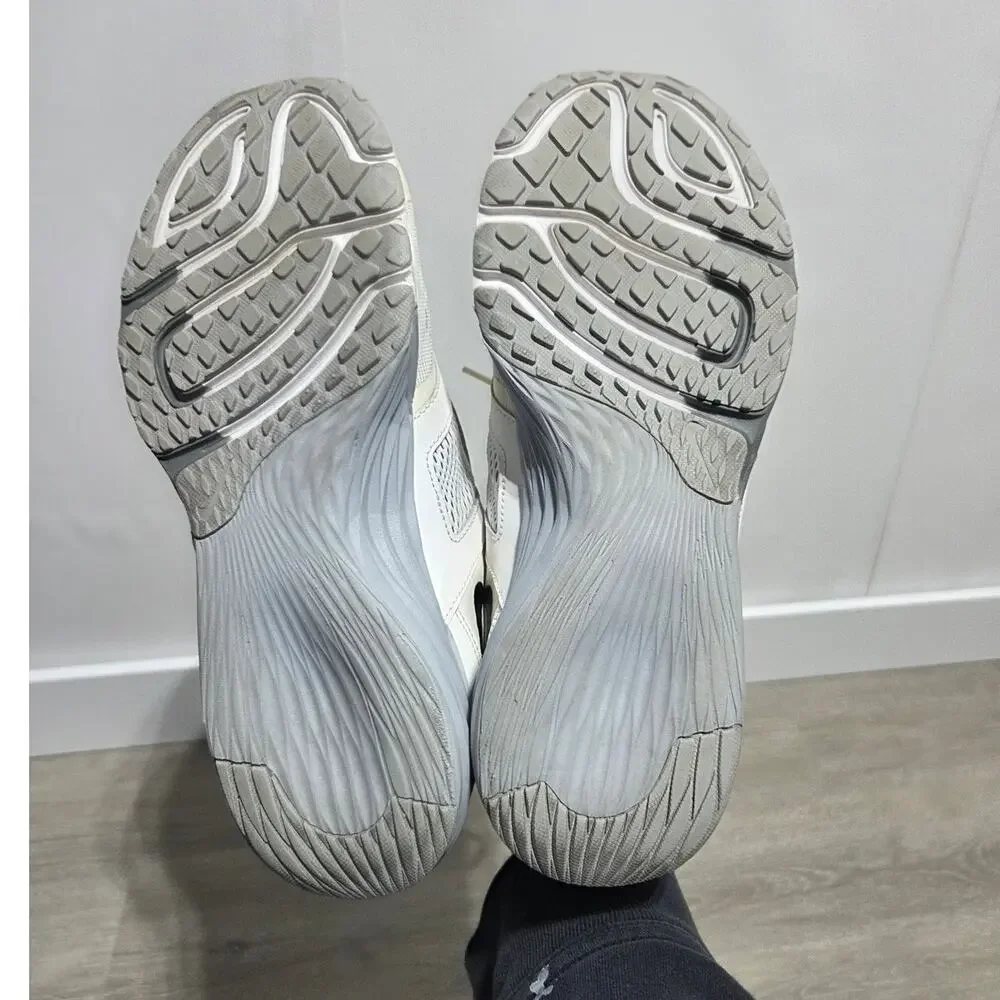 Nike Men's Tri Fusion Run White & Gray Running Shoes Size 9.5